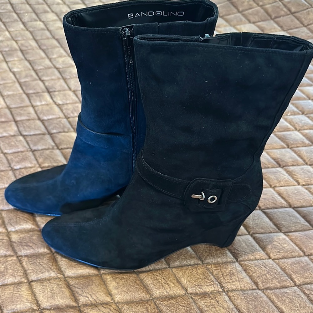 Bandolino black buckled suede bootie